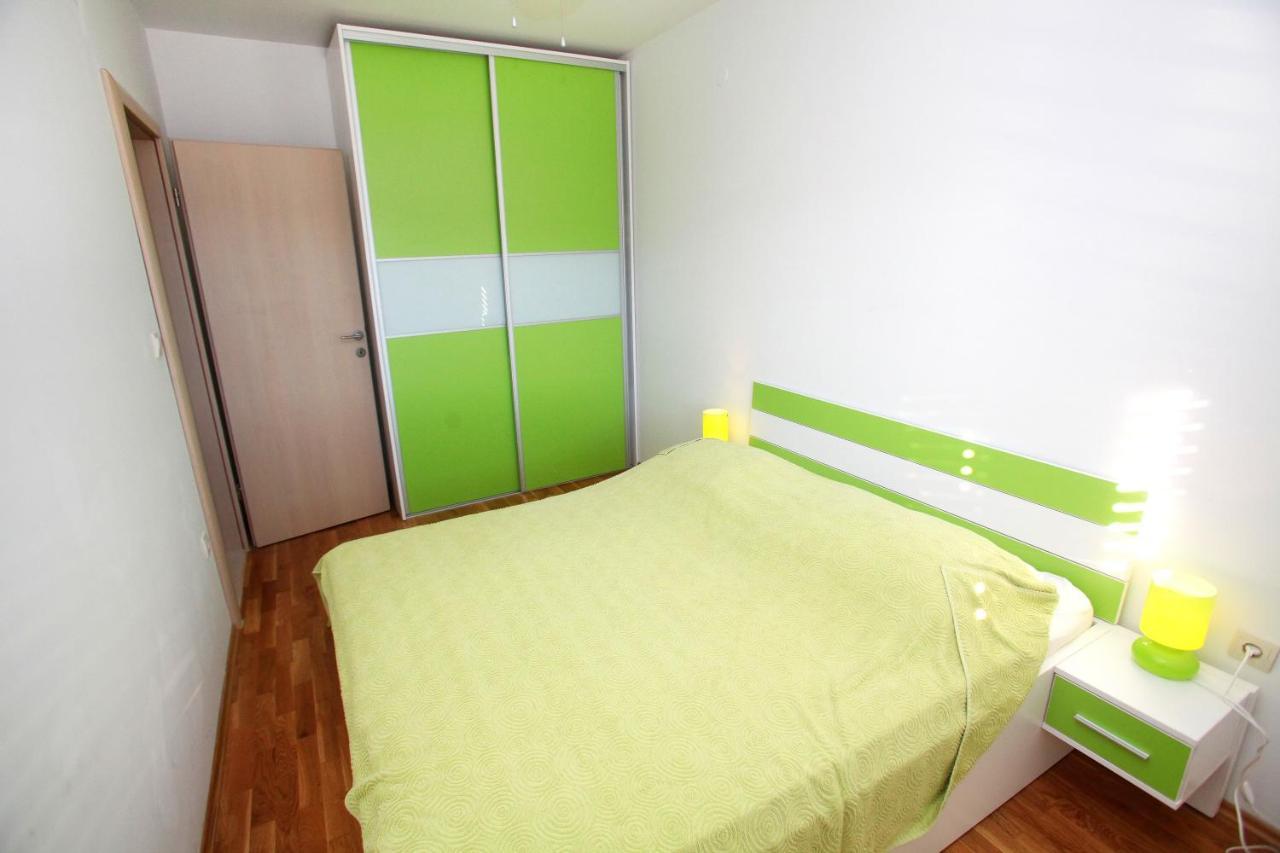 Apartments Nakir Slatine Zimmer foto